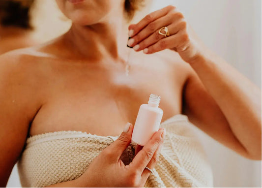 La Importancia de la Textura en el Skincare: ¿Sérum, Crema o Gel?